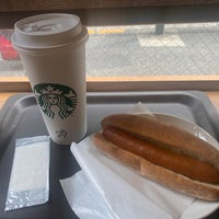 Photo taken at Starbucks by いちご 1. on 6/24/2021