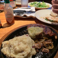 Photo taken at Applebee&amp;#39;s Grill + Bar by Таня Я. on 6/8/2019