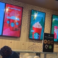 Das Foto wurde bei Starbucks von Silke M. am 12/14/2022 aufgenommen