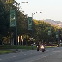 Photo taken at Santa Monica Boulevard And Beverly Boulevard by Jowhara S. on 8/8/2014