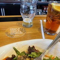 Photo taken at Iron Hill Brewery &amp;amp; Restaurant by r0bb0 on 8/13/2022