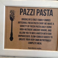 รูปภาพถ่ายที่ Pazzi Pasta โดย Holley A. เมื่อ 3/18/2015