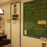 5/4/2013에 Kenneth B.님이 The Midnight Owl Snack &amp;amp; Study Cafe에서 찍은 사진