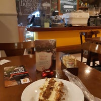 Photo taken at Unique Cafés by Tamyres R. on 8/3/2018