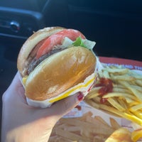 Photo taken at In-N-Out Burger by Sara S. on 1/1/2022