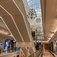 Foto tomada en Centro Comercial Gran Vía 2  por Alla B. el 9/17/2022