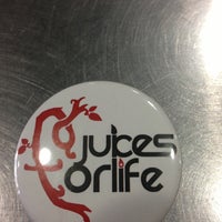 Photo taken at Juices for Life by Carltonbanks43 on 5/11/2013