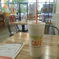 Photo taken at Tropical Smoothie Cafe by JC on 7/28/2016