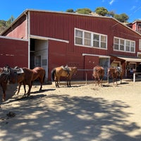 Photo taken at Sunset Ranch Hollywood Stables by Turki on 7/9/2022