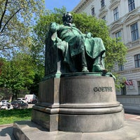 Photo taken at Goethe-Denkmal by asikapon on 5/5/2023