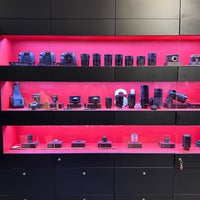 3/25/2023 tarihinde Luminoid L.ziyaretçi tarafından Leica Store SoHo'de çekilen fotoğraf