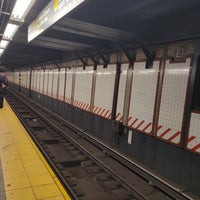 Photo taken at MTA Subway - Lexington Ave/59th St (4/5/6/N/R/W) by Fionnulo B. on 12/10/2023