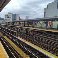 Photo taken at MTA Subway - 39th Ave (N/W) by Fionnulo B. on 12/10/2023