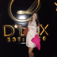 7/13/2013 tarihinde Elena L.ziyaretçi tarafından D&amp;#39;lux Night Club'de çekilen fotoğraf