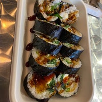 10/22/2022 tarihinde Elisabeth B.ziyaretçi tarafından Sushi Fuku'de çekilen fotoğraf