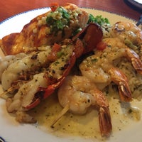 Photo taken at Red Lobster by Elisabeth B. on 9/21/2018