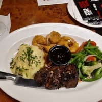 Photo taken at TGI Friday&amp;#39;s by Luboun on 2/23/2019