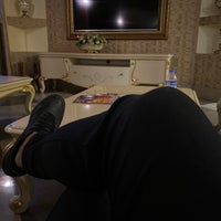 Foto diambil di Mid Mar Deluxe Hotel oleh Volkan B. pada 11/18/2021