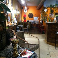 2/24/2012 tarihinde Bevan C.ziyaretçi tarafından aLatté Cafe'de çekilen fotoğraf
