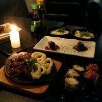 รูปภาพถ่ายที่ Hadouken Sushi Bar โดย Vinícius V. เมื่อ 10/7/2016