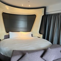 Снимок сделан в V Hotel Dubai, Curio Collection by Hilton пользователем Yo.7🌴 1/28/2024