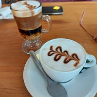 10/12/2022 tarihinde Karina C.ziyaretçi tarafından Ômega Café'de çekilen fotoğraf