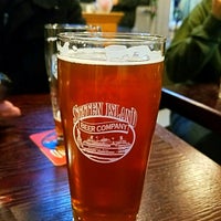 Photo taken at Staten Island Beer Co. by Awilda R. on 1/14/2017