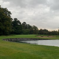 Photo taken at Buckinghamshire Golf Club by R7 on 10/5/2020