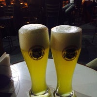 Foto diambil di Haus Bier Microcervejaria Artesanal oleh Patricia R. pada 8/1/2015