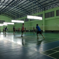 Photo taken at Diamond-Badminton court by Toey T. on 6/15/2016