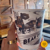 Photo taken at BEAR CUB ®️ Specialty coffee Roasteryمحمصة بير كب للقهوة المختصة by H on 10/30/2022