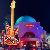 Photo taken at Hard Rock Cafe Hollywood at Universal CityWalk by H on 10/7/2019
