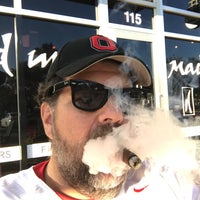 11/30/2019 tarihinde Brian V.ziyaretçi tarafından Maduro Cigar &amp;amp; Bar'de çekilen fotoğraf