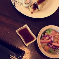 Foto diambil di Sushi Shack Japanese Sushi Restaurant oleh Maral S. pada 3/5/2016