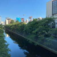 Photo taken at 目黒区民センター 屋外プール by わっくん on 7/23/2023