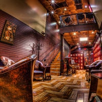 3/1/2016에 Vintage Cigar Lounge님이 Vintage Cigar Lounge에서 찍은 사진