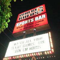 Foto tirada no(a) Where&amp;#39;s Rufus Sports Bar por Kevin C. em 11/16/2012