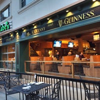 Снимок сделан в McCabe&amp;#39;s Irish Pub пользователем Kevin C. 5/25/2015