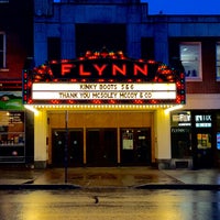 Foto tirada no(a) Flynn Center for the Performing Arts por Kevin C. em 12/5/2017