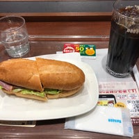 Photo taken at Doutor Coffee Shop by 被害者 こ. on 12/7/2019