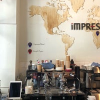 Photo taken at Impresso Espresso Bar (อิมเพรสโซ่) by mp. . on 5/22/2018