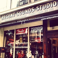5/13/2013에 G O L D E Y님이 Regent Sounds Studio에서 찍은 사진