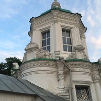 Photo taken at Храм иконы Божией Матери «Знамение» в Перово by Alexander W. on 6/13/2015