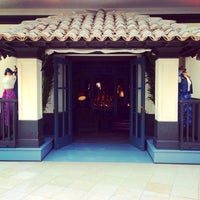 hollister lyon