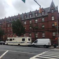 Photo taken at HI New York City Hostel by Prinoob on 9/23/2021