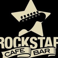 3/14/2014 tarihinde ROCKSTAR Bar &amp;amp; Cafeziyaretçi tarafından ROCKSTAR Bar &amp;amp; Cafe'de çekilen fotoğraf