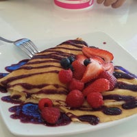 Photo taken at ICEIT Yogurt &amp;amp; Sweets by Veronica M. on 7/4/2013