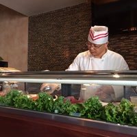 Foto tomada en Elena Wu Restaurant &amp;amp; Sushi Bar  por Palmer E. el 2/1/2014