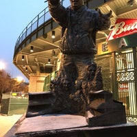 Photo taken at Harry Caray Statue by Omri Amrany &amp;amp; Lou Cella by A L E X on 1/1/2019
