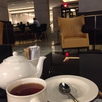 Photo taken at Fairmont Gold Lounge by AA on 8/28/2019